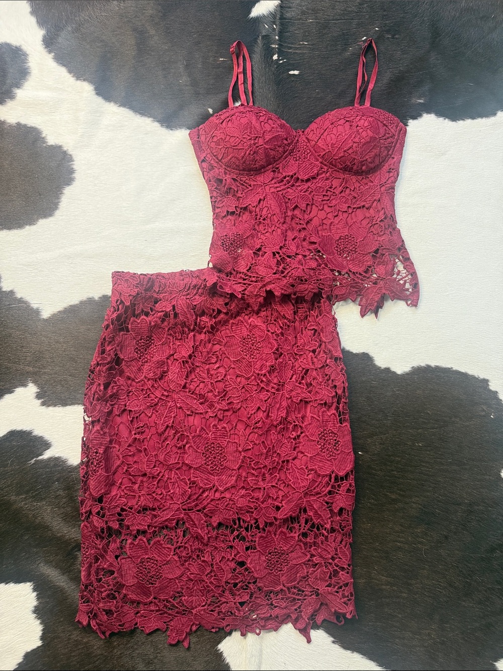 Sans Souci Burgundy Floral Lace Two-Piece Skirt Set